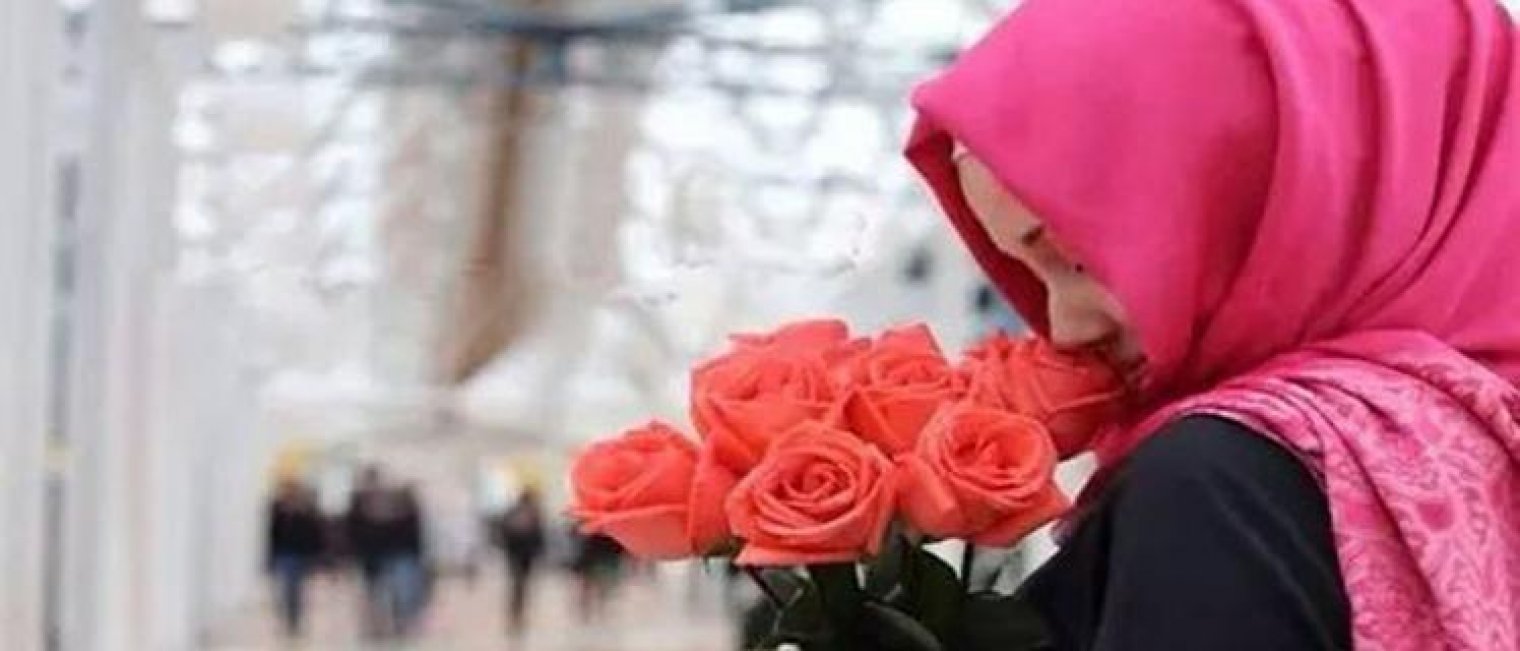 Tetap Ceria Saat PMS Datang di Hari Raya