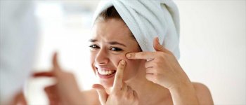 Asal Usul Jerawat Menstruasi