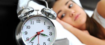 Kamu Sering Susah Tidur? Hati-hati Kena Gangguan Menstruasi!