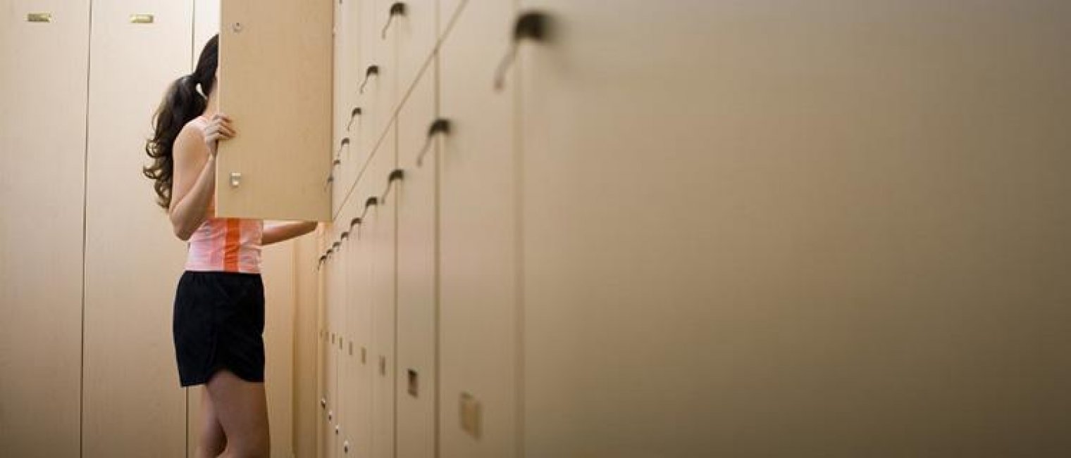 Gawat, Kram Menstruasi Menyerangku di Sekolah!