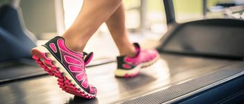 Boleh Nggak ya, Olahraga Pas Lagi PMS dan Menstruasi?